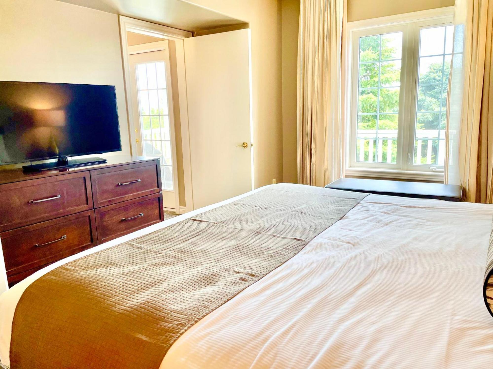 Hillside Haven: Carriage Club Resort Retreat Edgar 外观 照片