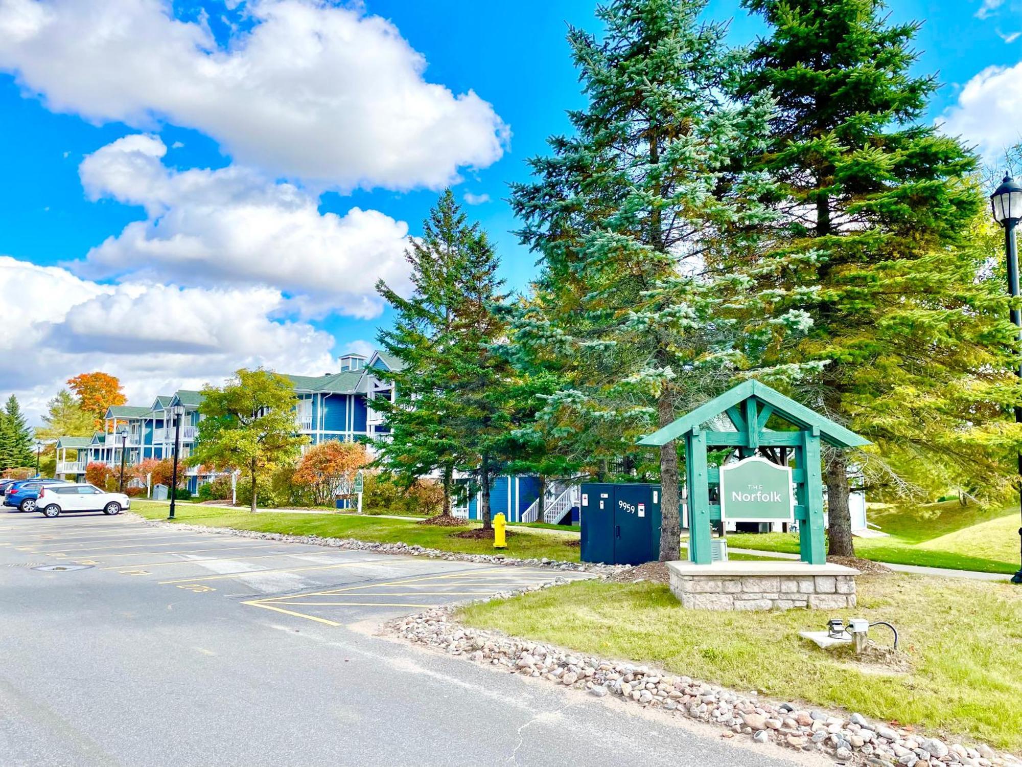 Hillside Haven: Carriage Club Resort Retreat Edgar 外观 照片